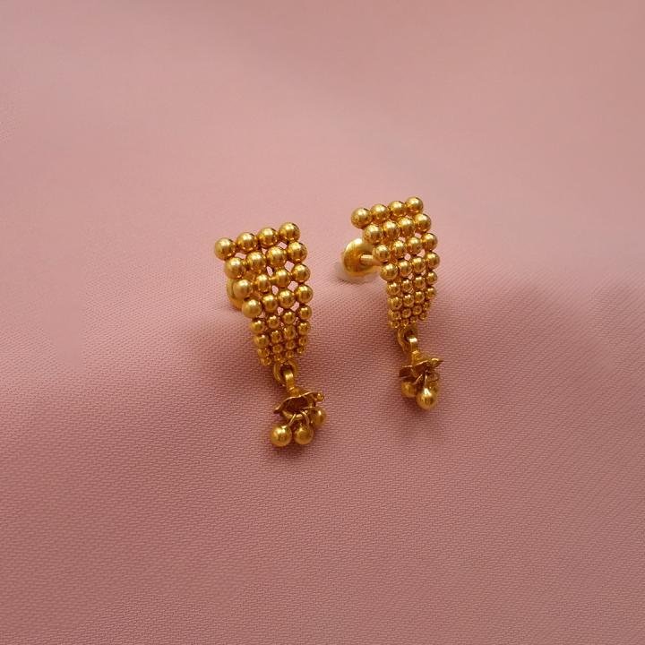 ure Comfort Gold Earring
